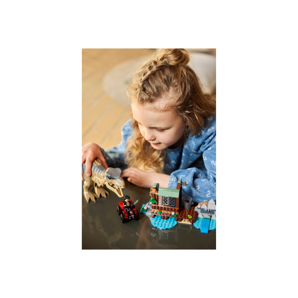 Produktbild för LEGO Jurassic World 76975 - T. rex Flodflykt - byggsats