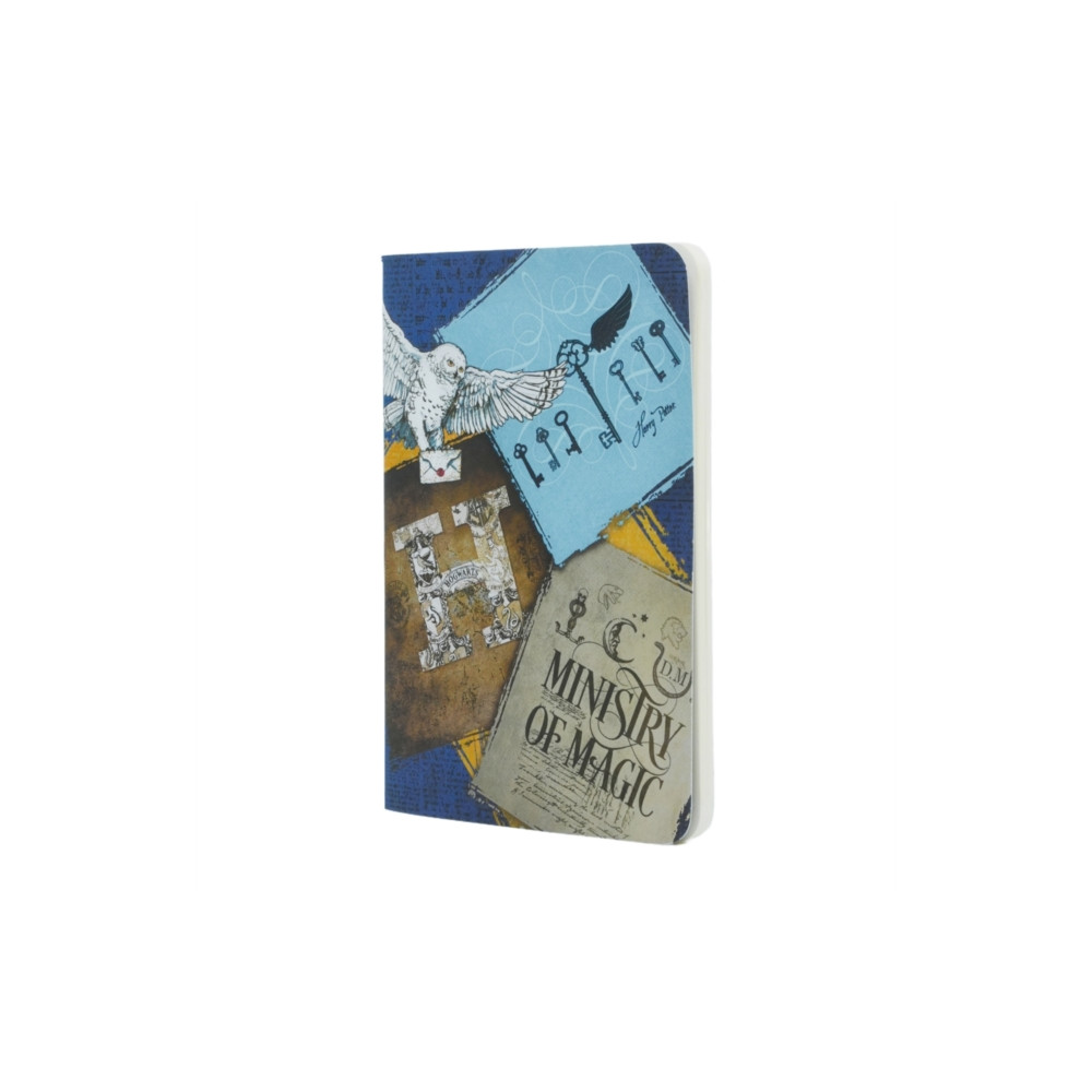 Produktbild för Moments of Magic (Harry Potter Collection) A6 Grid Cahier (häftad, eng)