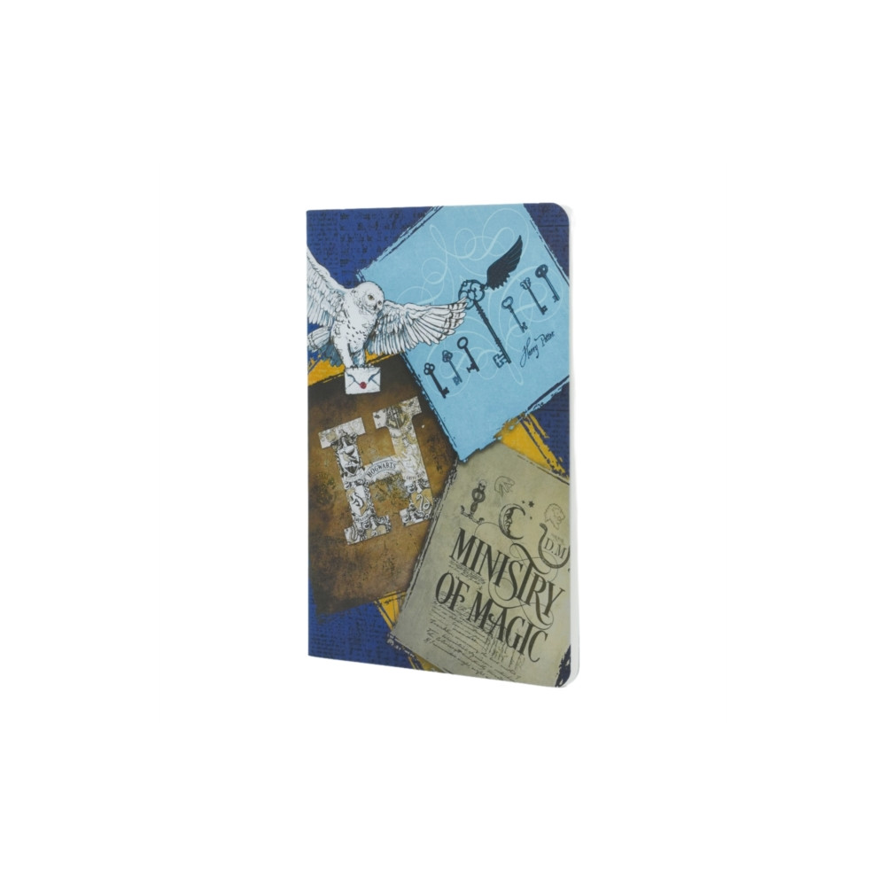 Produktbild för Moments of Magic (Harry Potter Collection) A5 Lined Cahier (häftad, eng)