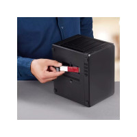 Produktbild för WD Red SN700 WDS200T1R0C - SSD - 2 TB - PCIe 3.0 x4 (NVMe)