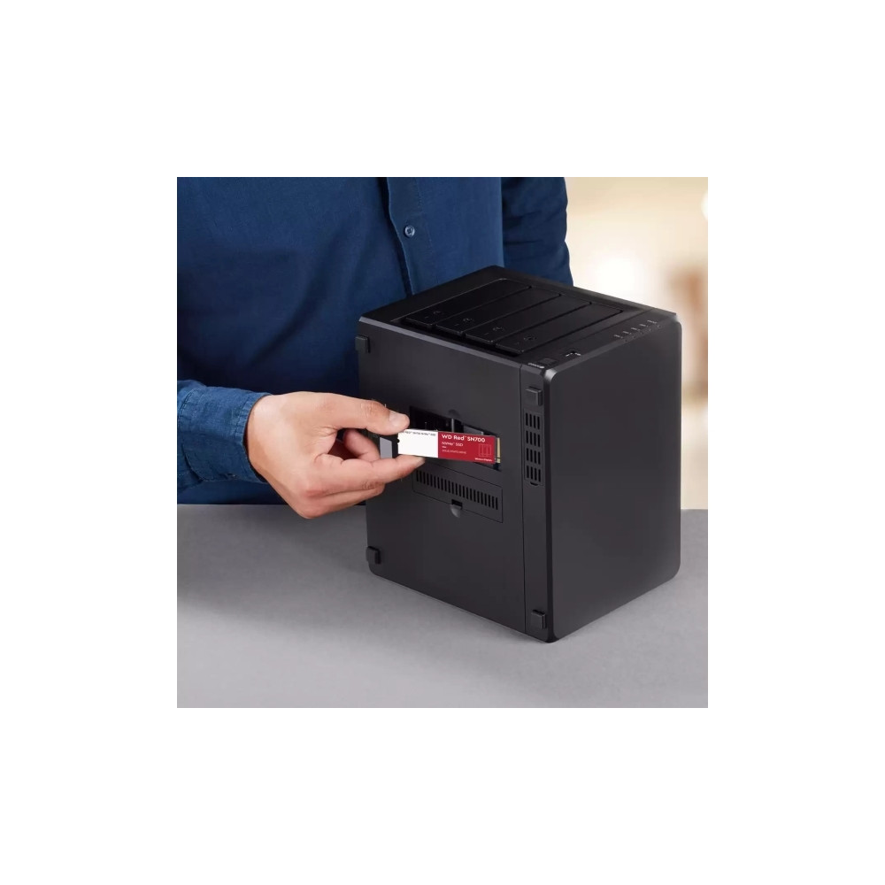 Produktbild för WD Red SN700 WDS200T1R0C - SSD - 2 TB - PCIe 3.0 x4 (NVMe)