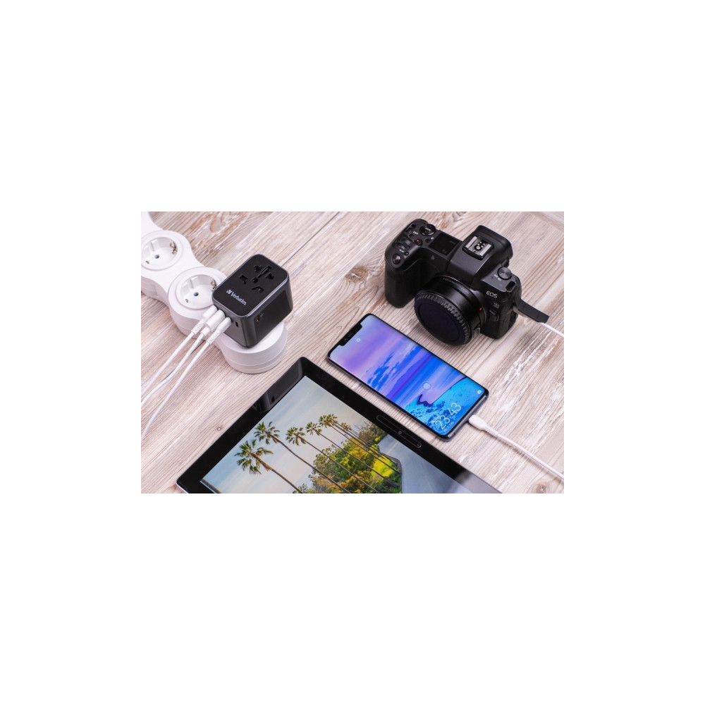Produktbild för Verbatim UTA-03 strömadapter - USB, USB-C - 30 Watt