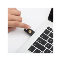 Produktbild för Yubico YubiKey 5 NFC - säkerhetsnyckel för system