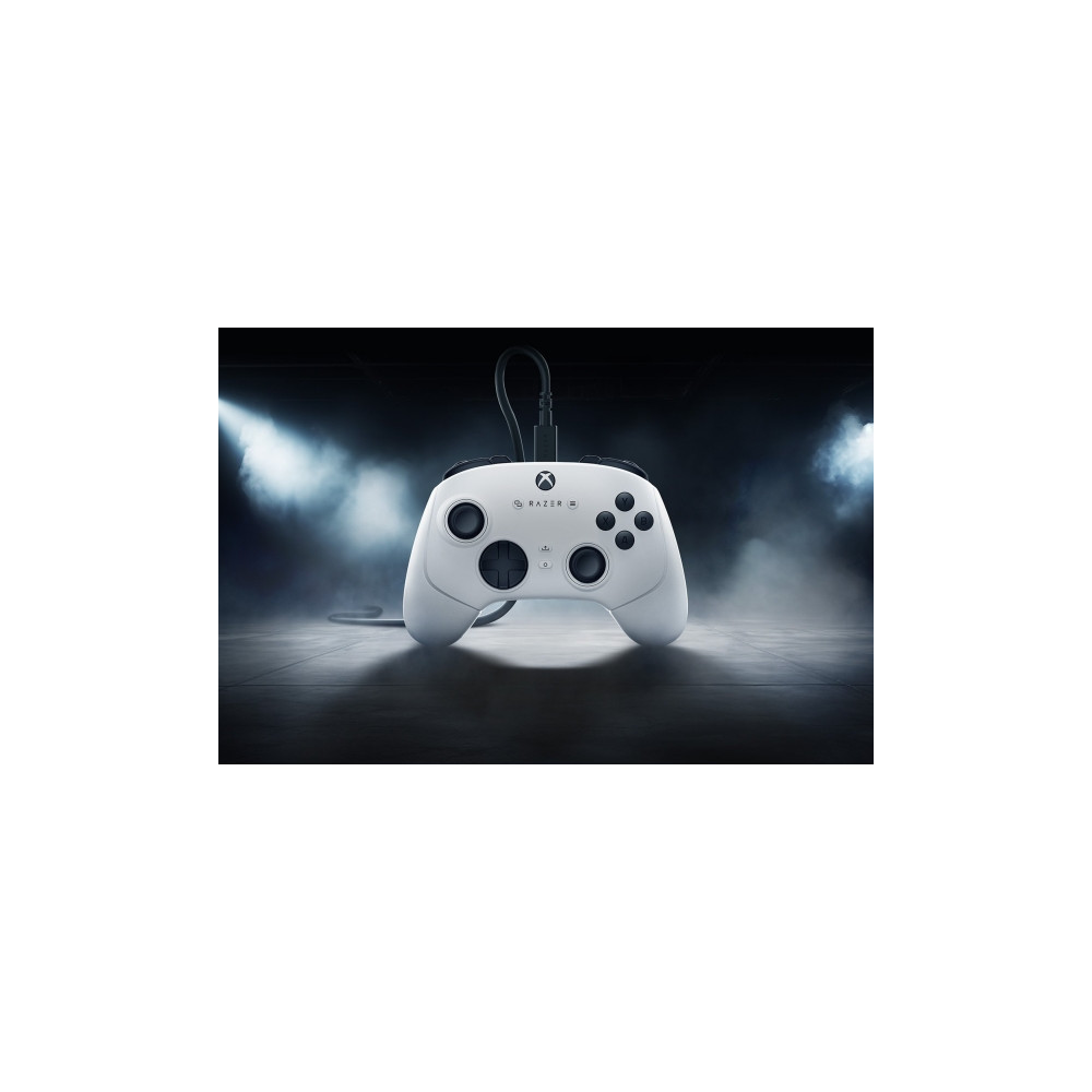 Produktbild för Razer Wolverine V3 - Tournament Edition - spelkontroll - kabelansluten