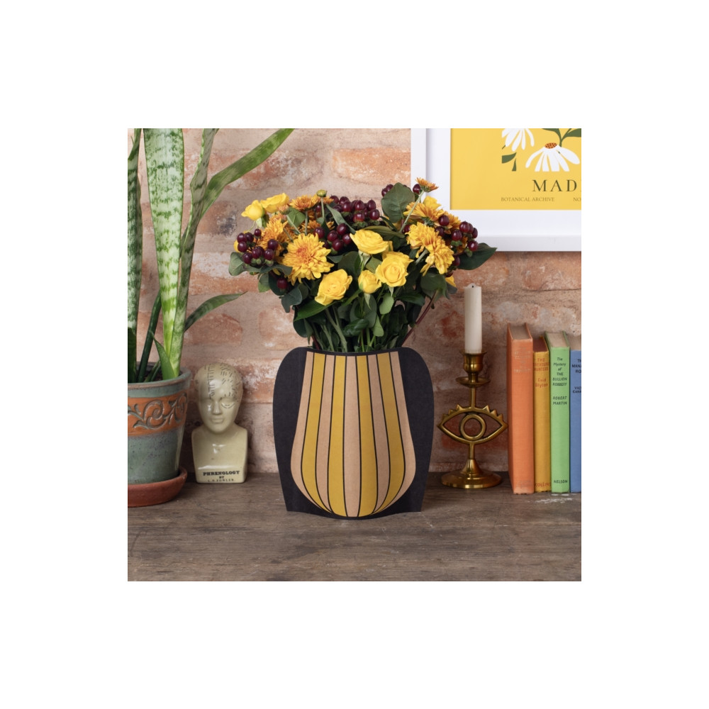 Produktbild för Cardboard Vase Sleeve - Yellow Stripy