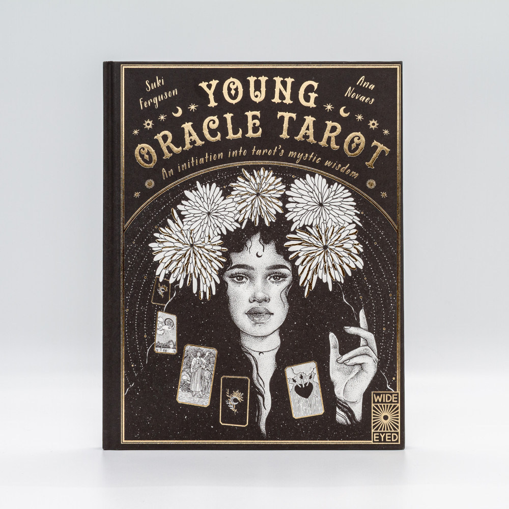Produktbild för Young Oracle Tarot An initiation into taro (inbunden, eng)