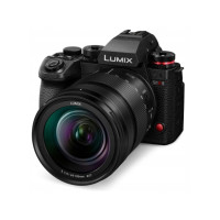 Produktbild för Panasonic Lumix S1RII, 44,3 MP, 16288 x 10848 pixlar, CMOS,...