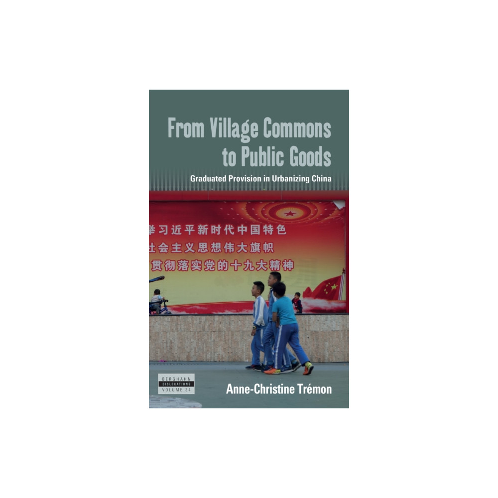 Produktbild för From Village Commons to Public Goods (häftad, eng)