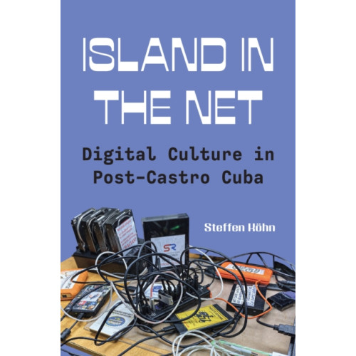 Princeton University Press Island in the Net (häftad, eng)
