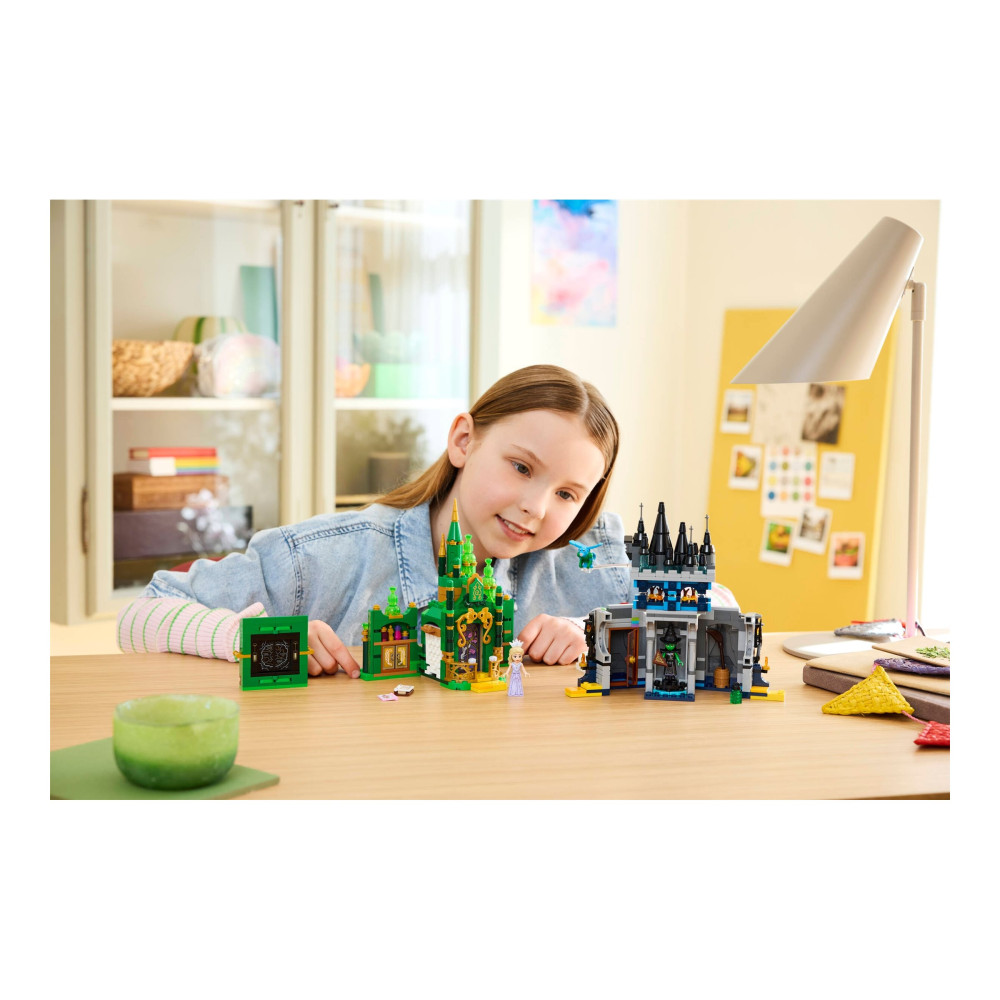 Produktbild för LEGO Wicked - Emerald City & Kiamo Ko Castle - byggsats