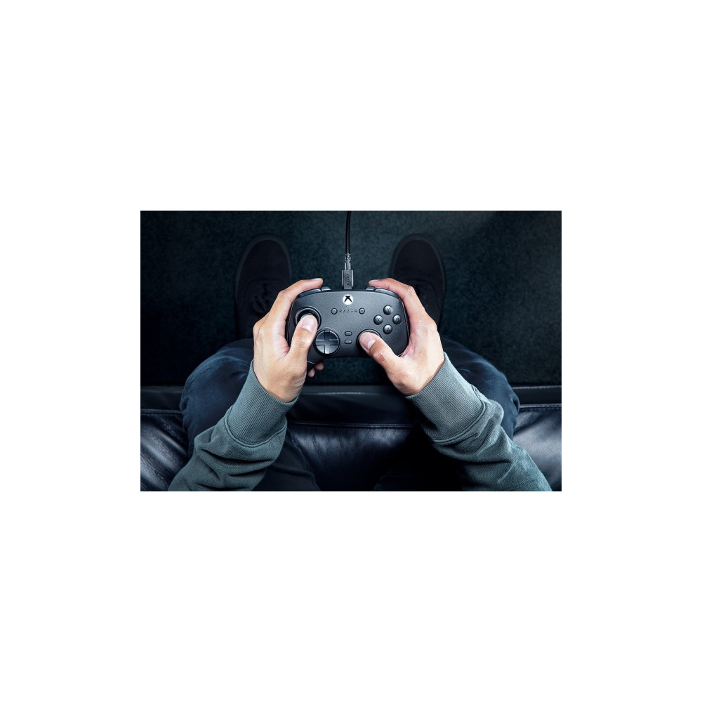 Produktbild för Razer Wolverine V3 - Tournament Edition - spelkontroll - kabelansluten