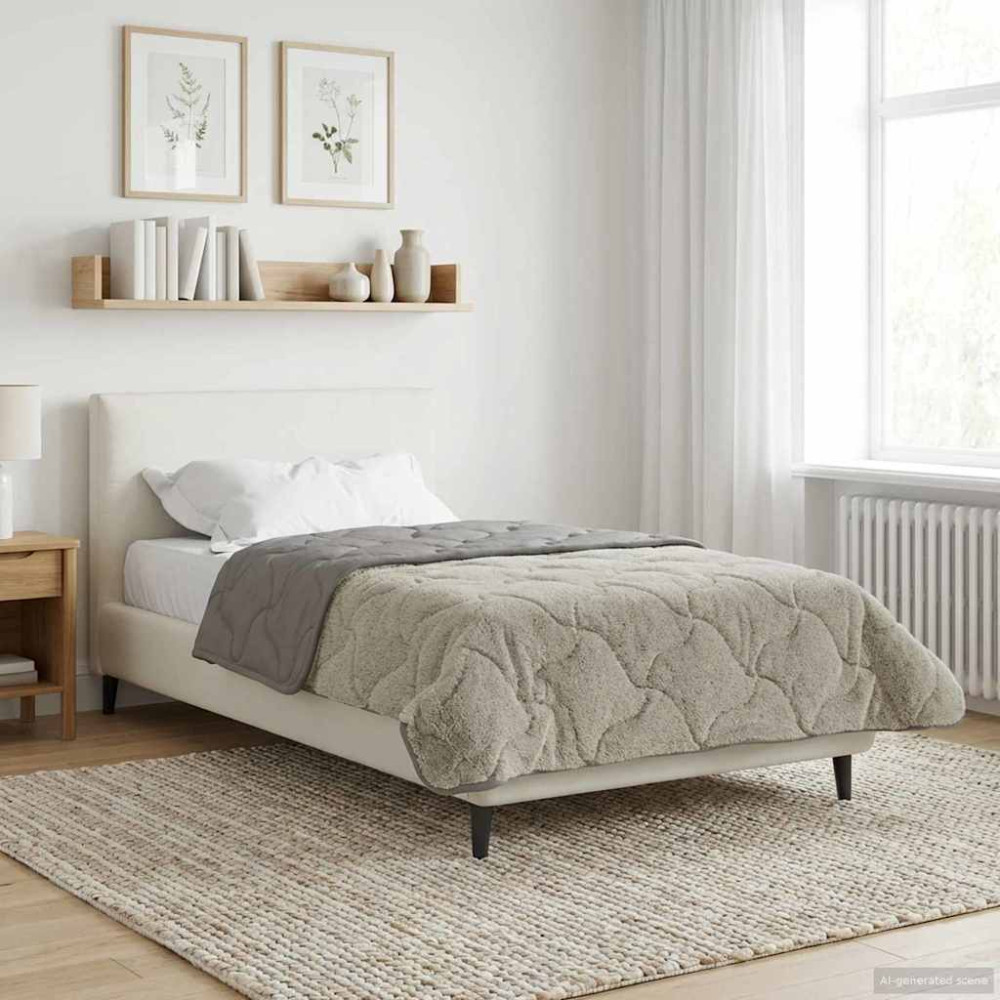 Produktbild för Full Års-Duvet Ljusgrå 155 x 220 cm Mikrofiber och Teddyfleece