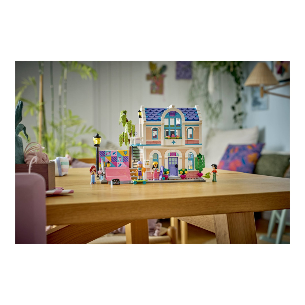 Produktbild för LEGO Friends 42687 - Liann's familjehus - byggsats