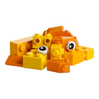 Produktbild för LEGO CLASSIC 10713 - Kreativ resväska - byggsats