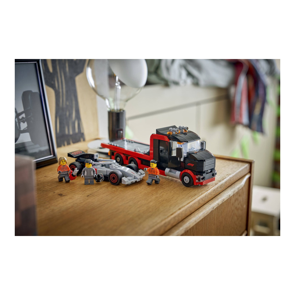 Produktbild för LEGO City 60493 - F1 Display Truck med Audi F1 Racbil - byggsats