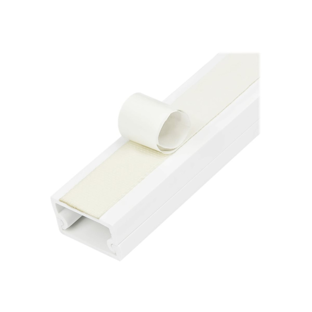 Produktbild för StarTech.com Solid Cable Management Raceway with Adhesive Tape & Cover, 3/4"(19mm)W x 3/8"(11mm)H, 3ft(1m) length, PVC Network/Power Cord Hider/Wall Wire Duct, Max 6 Cables, UL Listed - UL94 V0, M1 Fire Rated (CBMWWD1911) - kabelränna - TAA-kompatibel