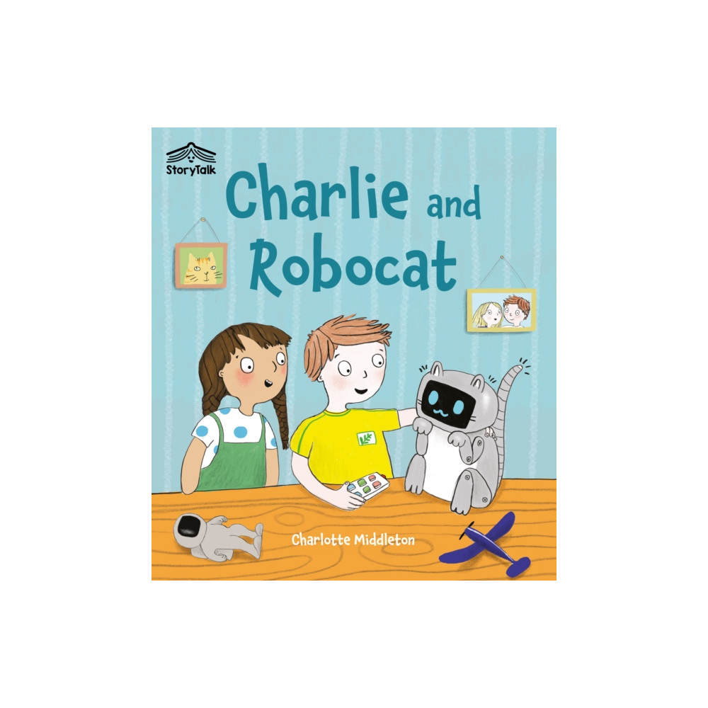 Produktbild för Charlie and Robocat (häftad, eng)
