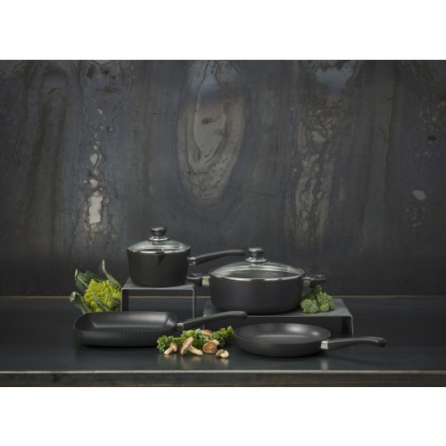 Scanpan Scanpan 24 cm stekpanna med lock
