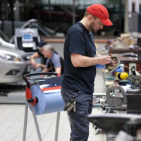 Produktbild för Tork Performance - rullhållare - plast - röd, rök