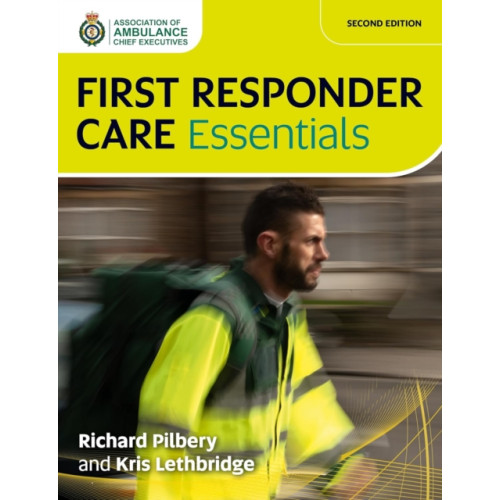 Class Publishing Ltd First Responder Care Essentials (häftad, eng)