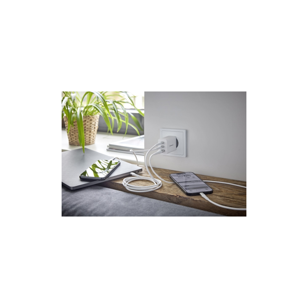 Produktbild för Intenso W65ACC strömadapter - GaN - 2 x USB-C, USB typ A - 65 Watt (paket om 2)