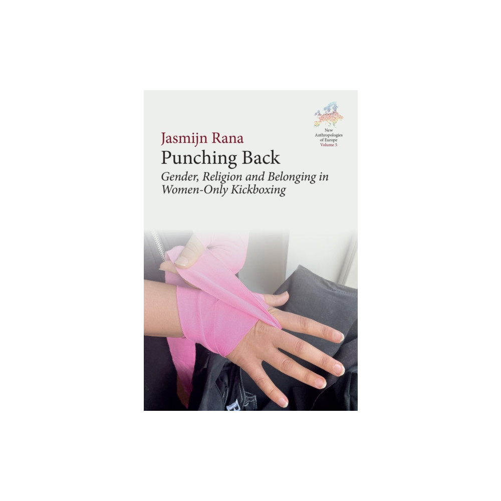Produktbild för Punching Back (häftad, eng)