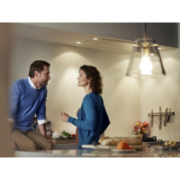 Produktbild för Philips - LED-glödlampa - form: A60 - E27 - 6 W - varmt vitt ljus - 2700 K