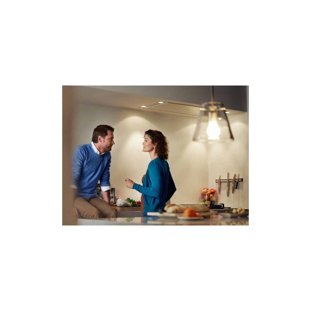 Produktbild för Philips - LED-glödlampa - form: A60 - E27 - 6 W - varmt vitt ljus - 2700 K