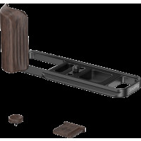 Produktbild för SmallRig 6237 L-Shaped Mount Plate with Wooden Handle for FUJIFILM X-E5 (Ebony, Black)