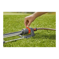 Produktbild för Gardena Aqua L - pendlande sprinkler - svart, orange