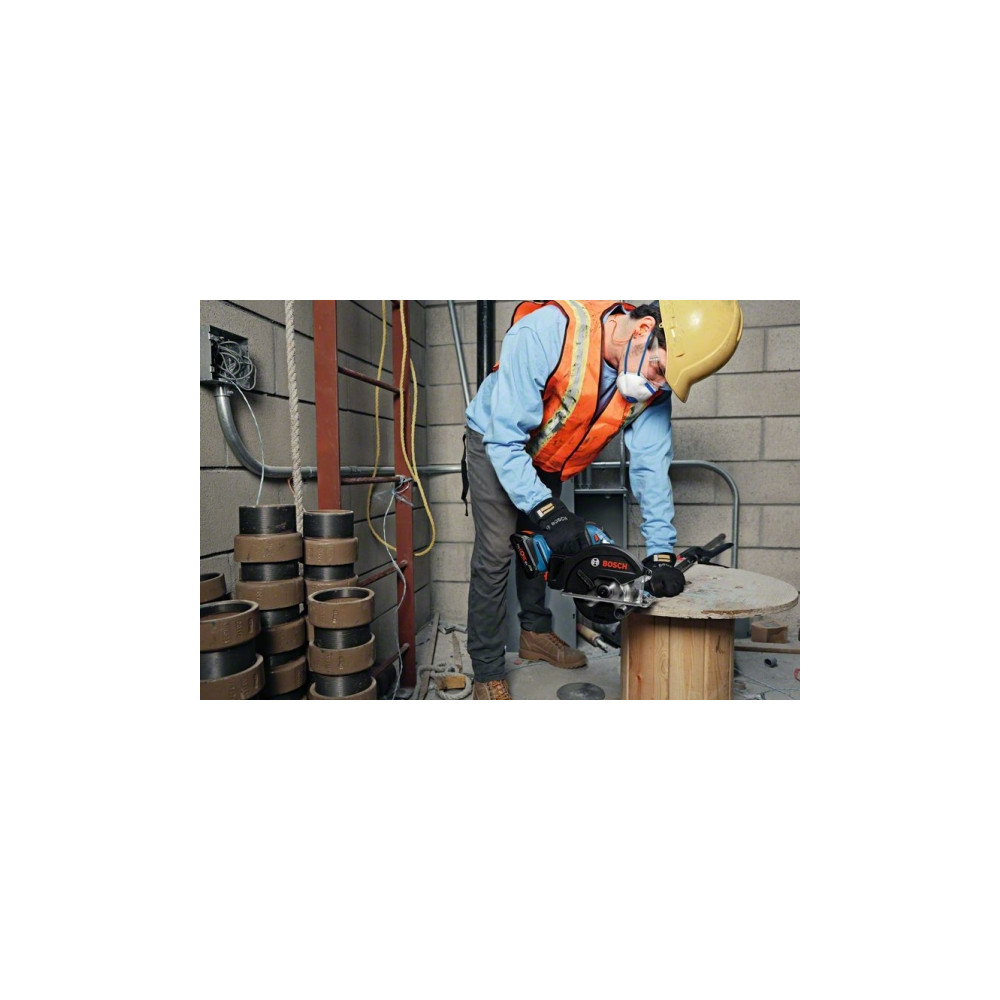 Produktbild för Bosch GKM 18V-50 Professional - cirkelsåg - sladdlös - 136 mm - inget batteri
