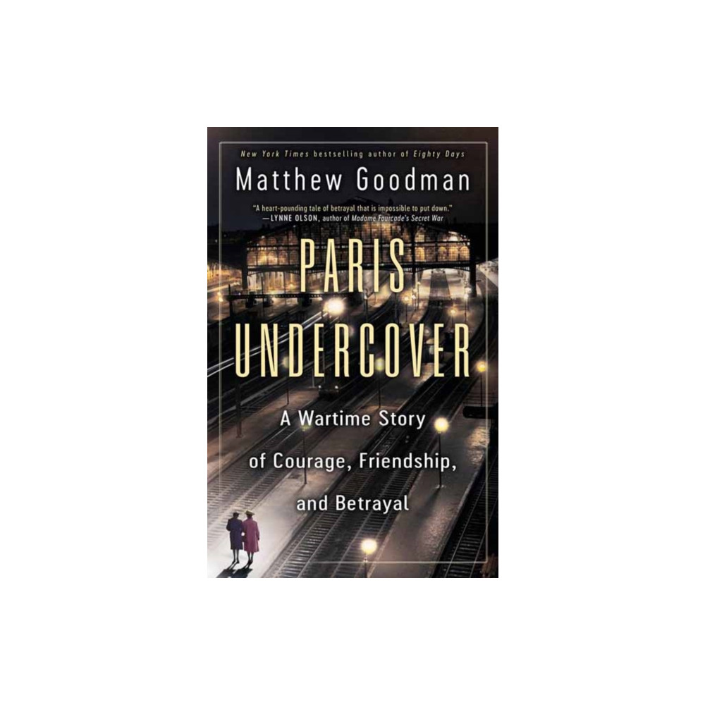 Produktbild för Paris Undercover (häftad, eng)