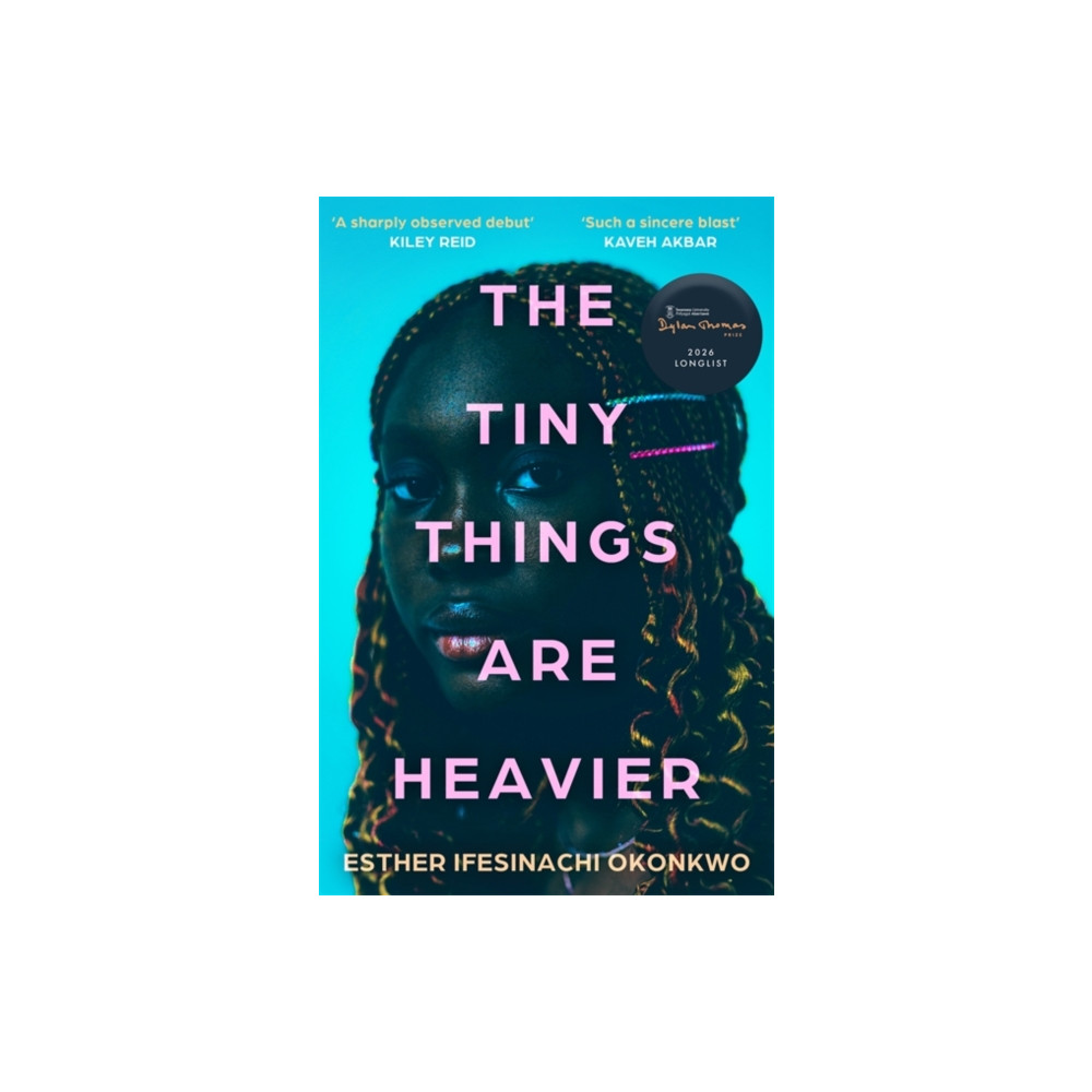 Produktbild för The Tiny Things Are Heavier (häftad, eng)