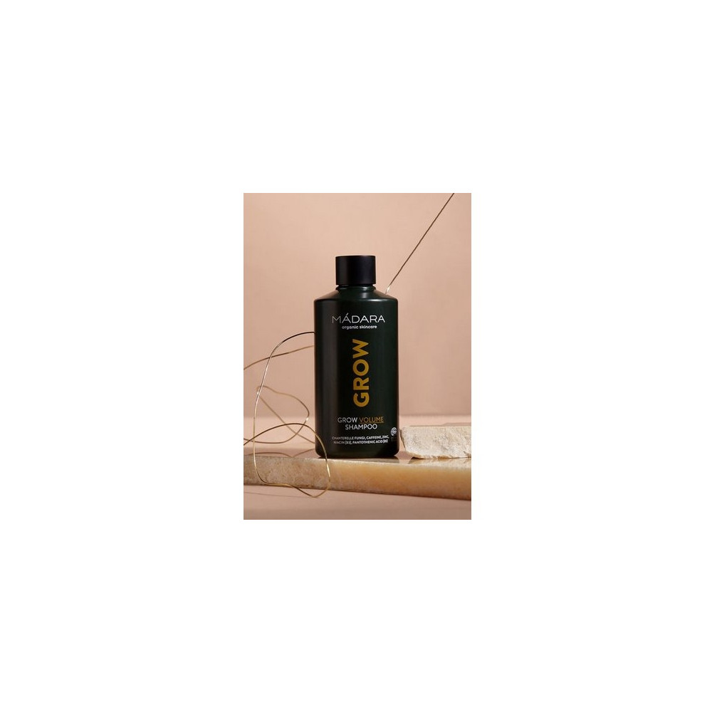 Produktbild för MÁDARA Cosmetics Grow Volume Shampoo, Kvinnor, Icke-professi...