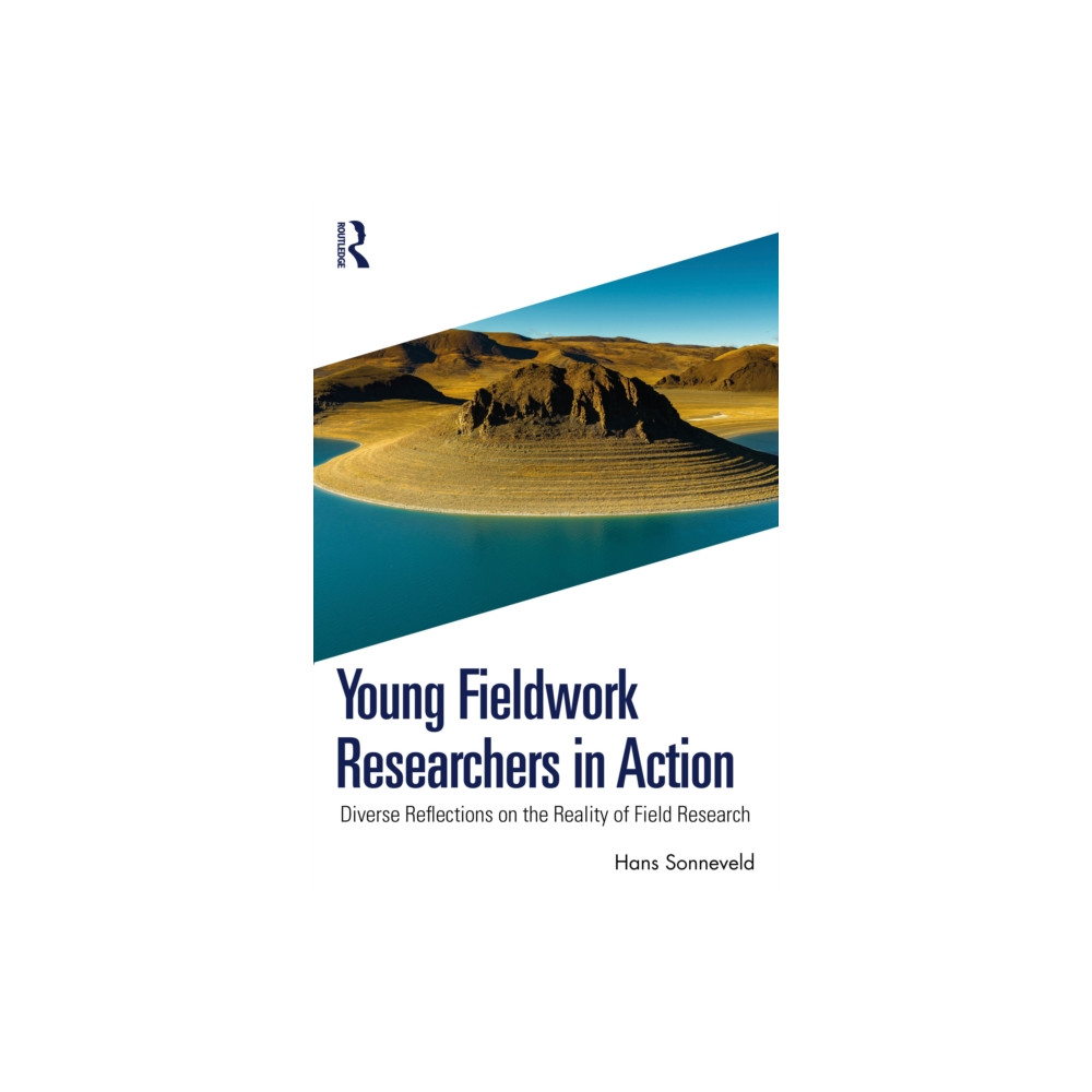 Produktbild för Young Fieldwork Researchers in Action (häftad, eng)