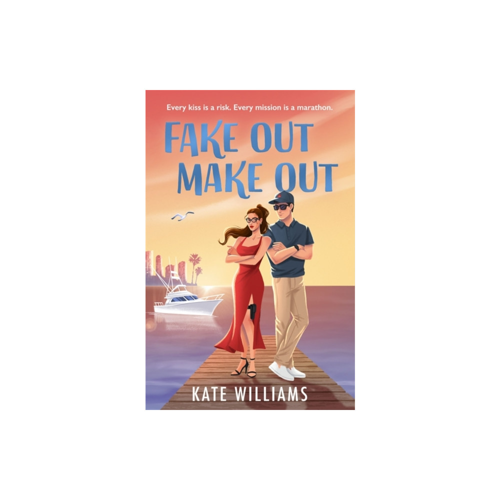 Produktbild för Fake Out Make Out (häftad, eng)