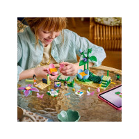 Produktbild för LEGO Friends 42702 Snurrande tekoppskarusell med blom- och ä...