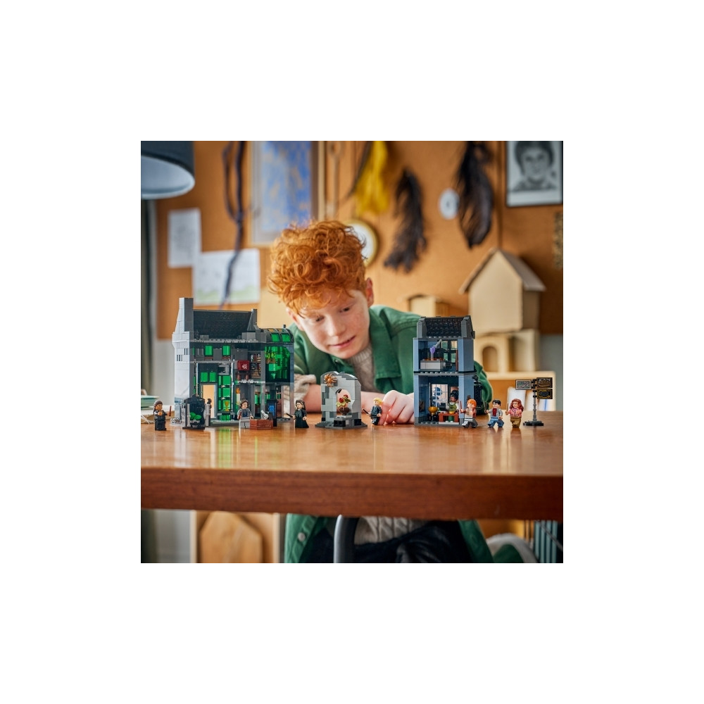 Produktbild för LEGO Harry Potter 76471 Svartvändargrändens trollkarlsbutike...