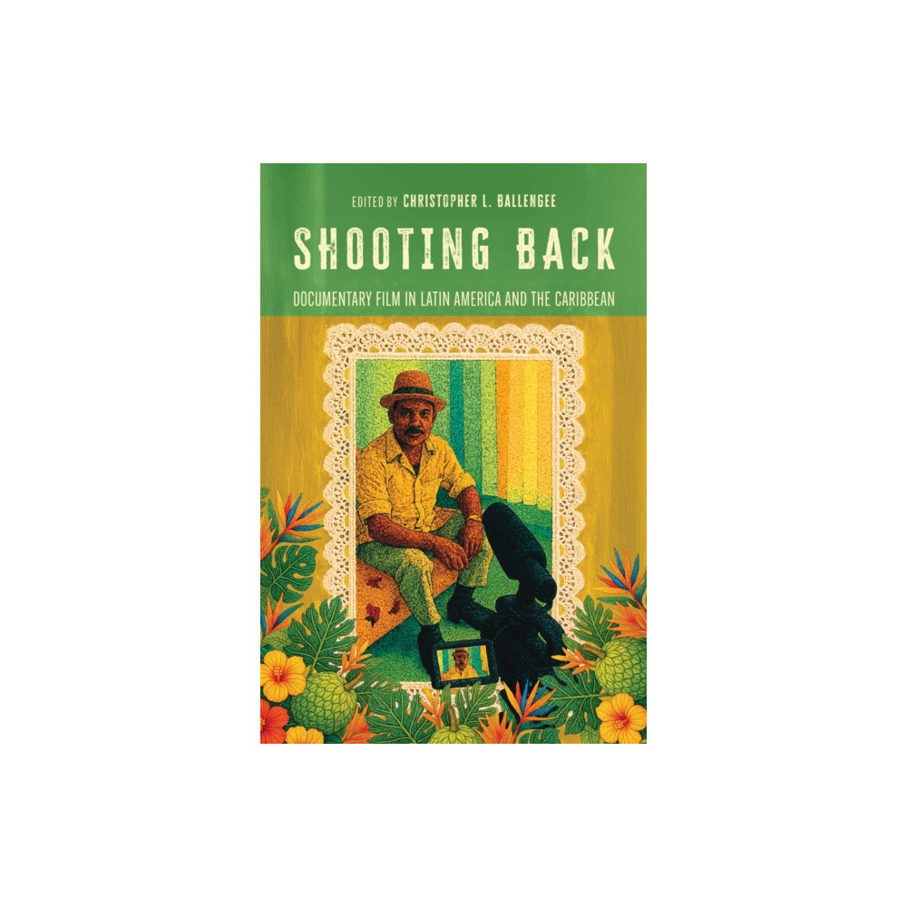 Produktbild för Shooting Back (häftad, eng)
