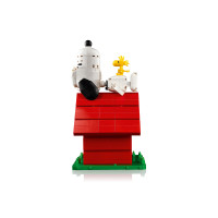 Produktbild för LEGO Ideas 21368 - Jordnötter: Snoppys hundkoja - byggsats