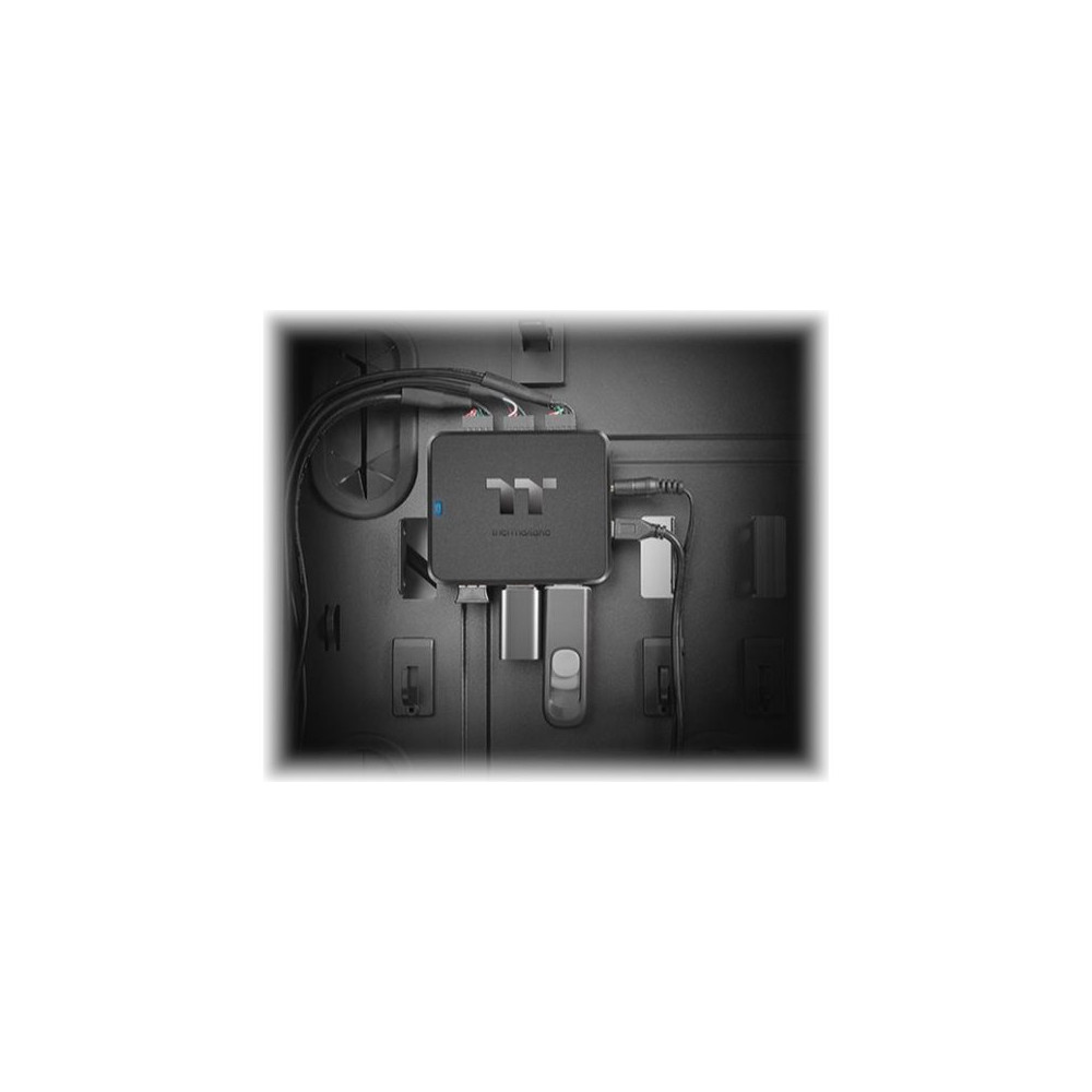 Produktbild för Thermaltake H200 PLUS Internal USB Hub - TT Premium Edition - hubb - 6 portar