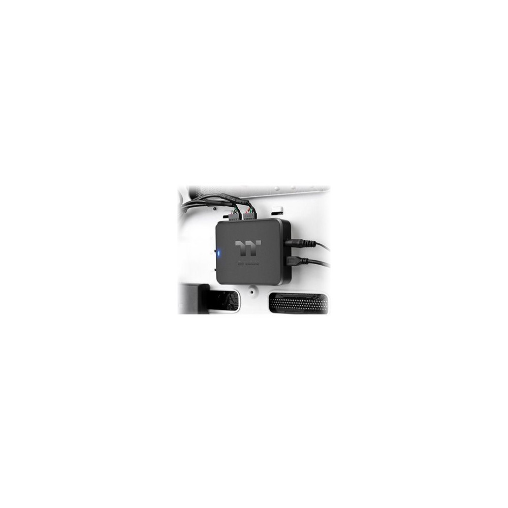 Produktbild för Thermaltake H200 PLUS Internal USB Hub - TT Premium Edition - hubb - 6 portar