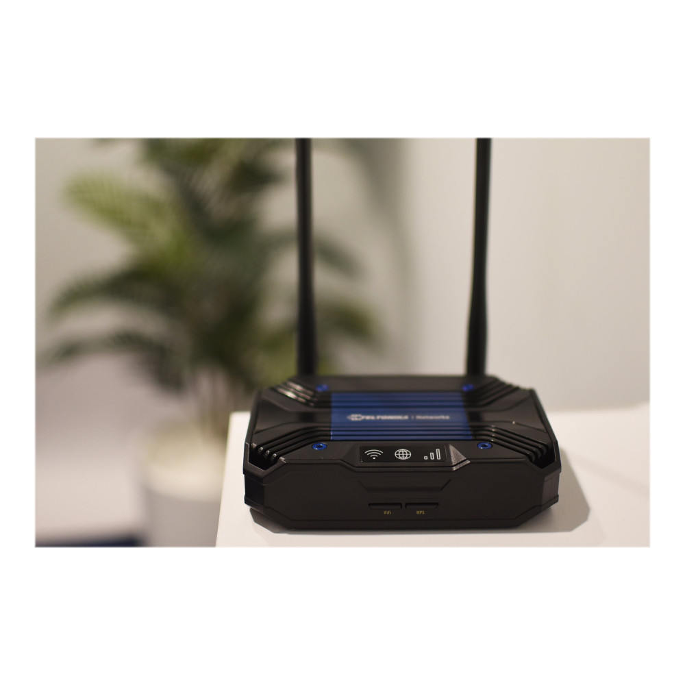 Produktbild för Teltonika TCR100 - trådlös router - WWAN - Wi-Fi 5 - 3G, 4G - skrivbordsmodell, bordsmonterbar