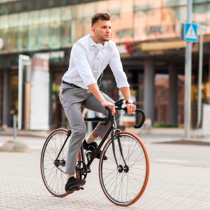 Produktbild för Cykel-/e-scooterhållare med inbyggd powerbank