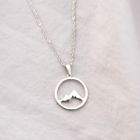 Miniatyr av produktbild för Mountain necklace - Silver