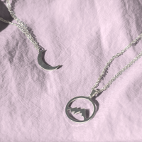Miniatyr av produktbild för Mountain necklace - Silver