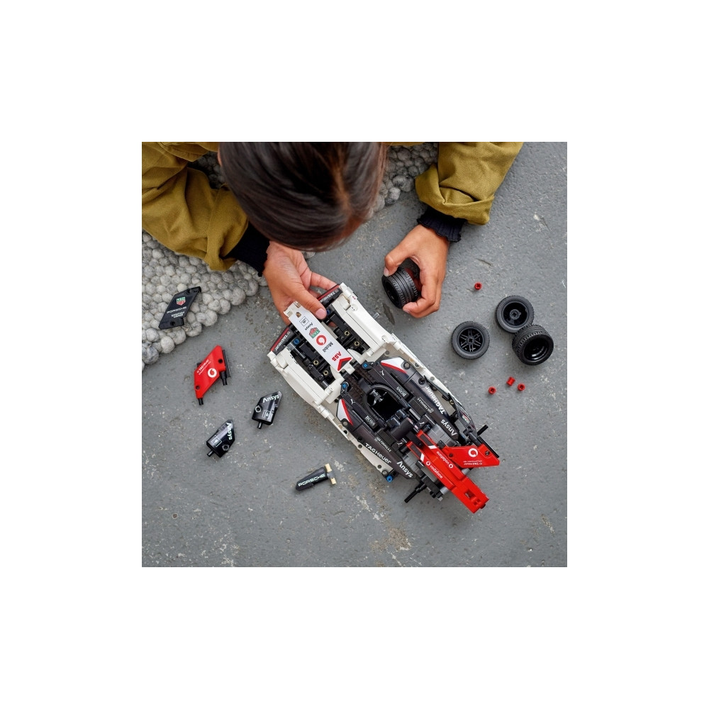 Produktbild för LEGO Technic 42137 - Formula E Porsche 99X, elektrisk - byggsats
