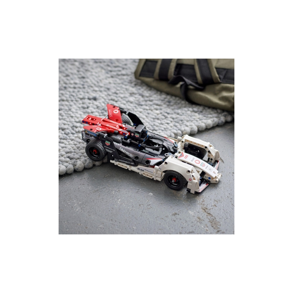 Produktbild för LEGO Technic 42137 - Formula E Porsche 99X, elektrisk - byggsats