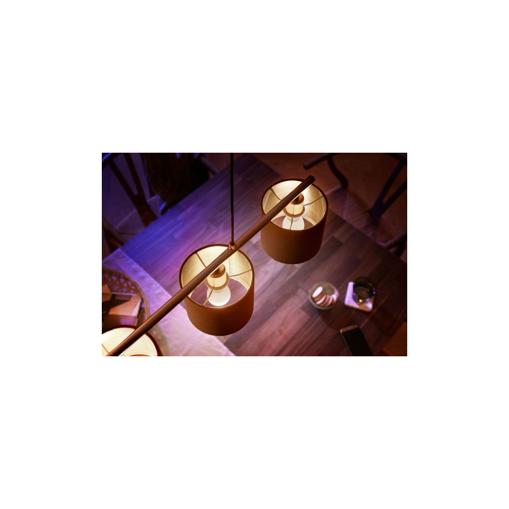 Produktbild för Philips Hue - LED-glödlampa - form: P45 - E14 - 5.7 W - varmt vitt ljus - 2700 K - vit